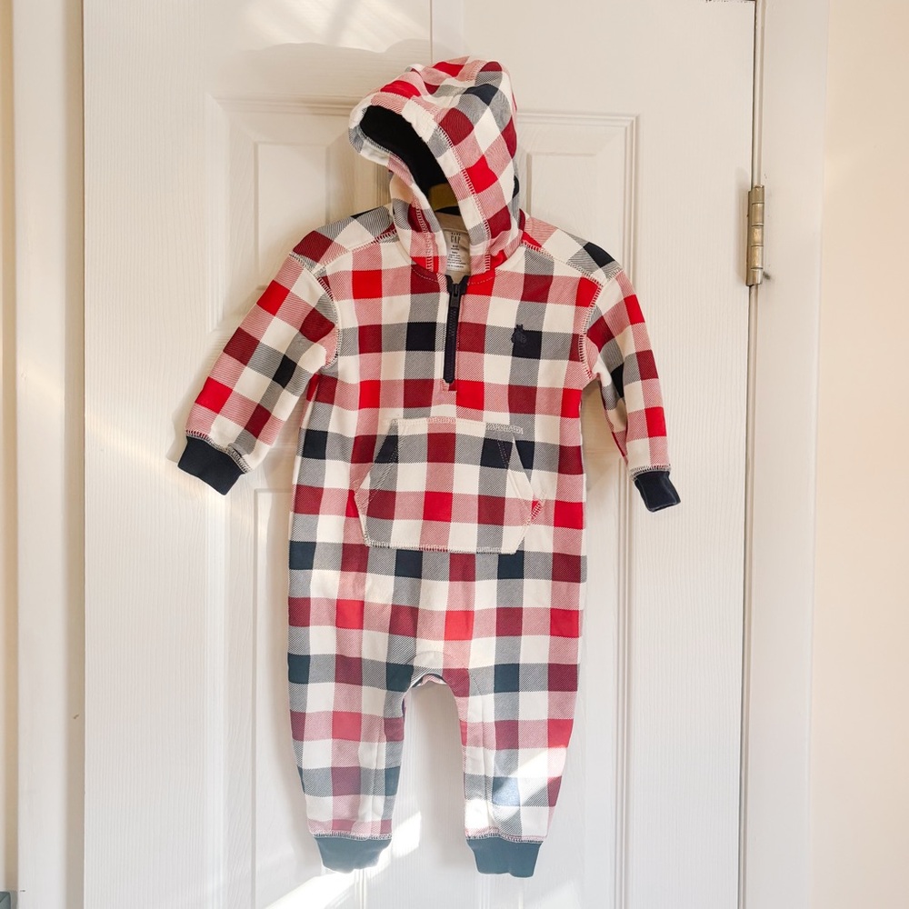Baby Gap Winter Plaid Hooded Jumpsuit (6-12m)
